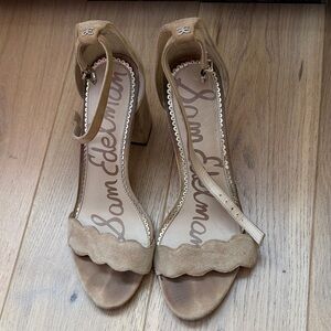 Sam Edelman Nude Scalloped Block Heels